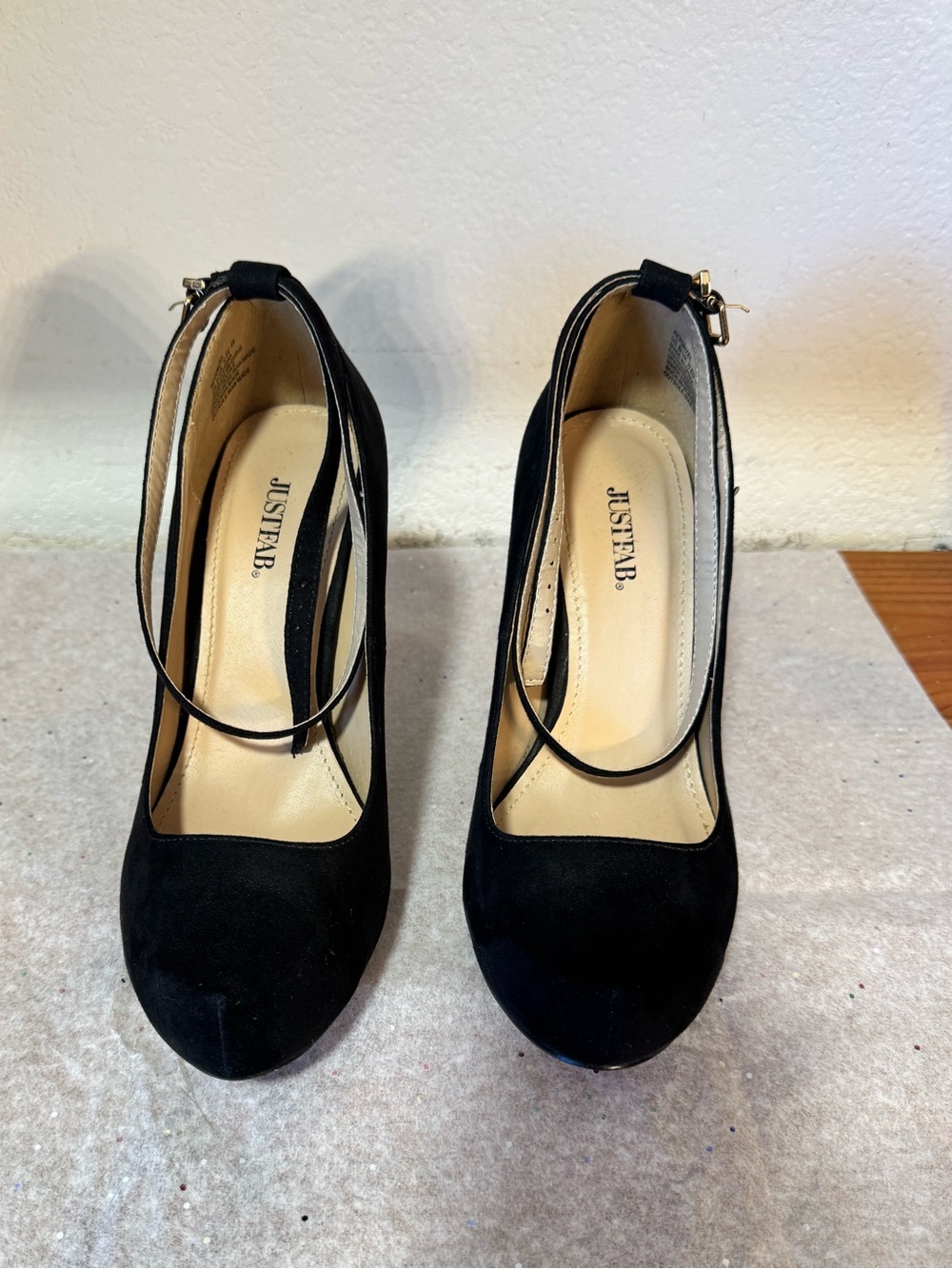 JUSTFAB Black Suede Ankle-Strap Pumps repunzel size 9